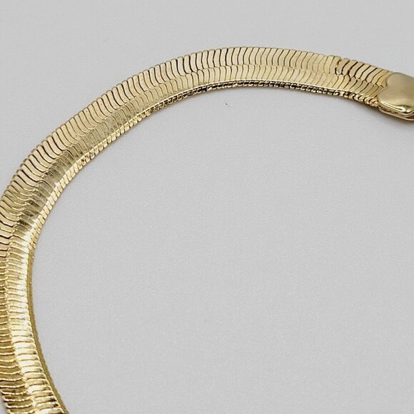 Gold Tone 5mm Herringbone Chain Bracelet Signed Compatibles Hypo-Allergenic 7.25 - Picture 4 of 7